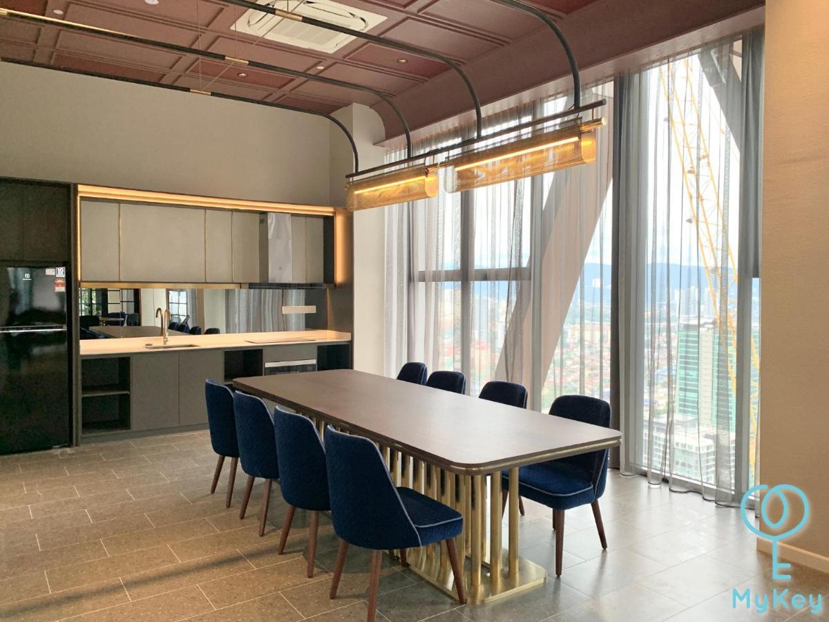 Scarletz Suites By Mykey Kuala Lumpur Exterior photo The kitchen of the 2F
