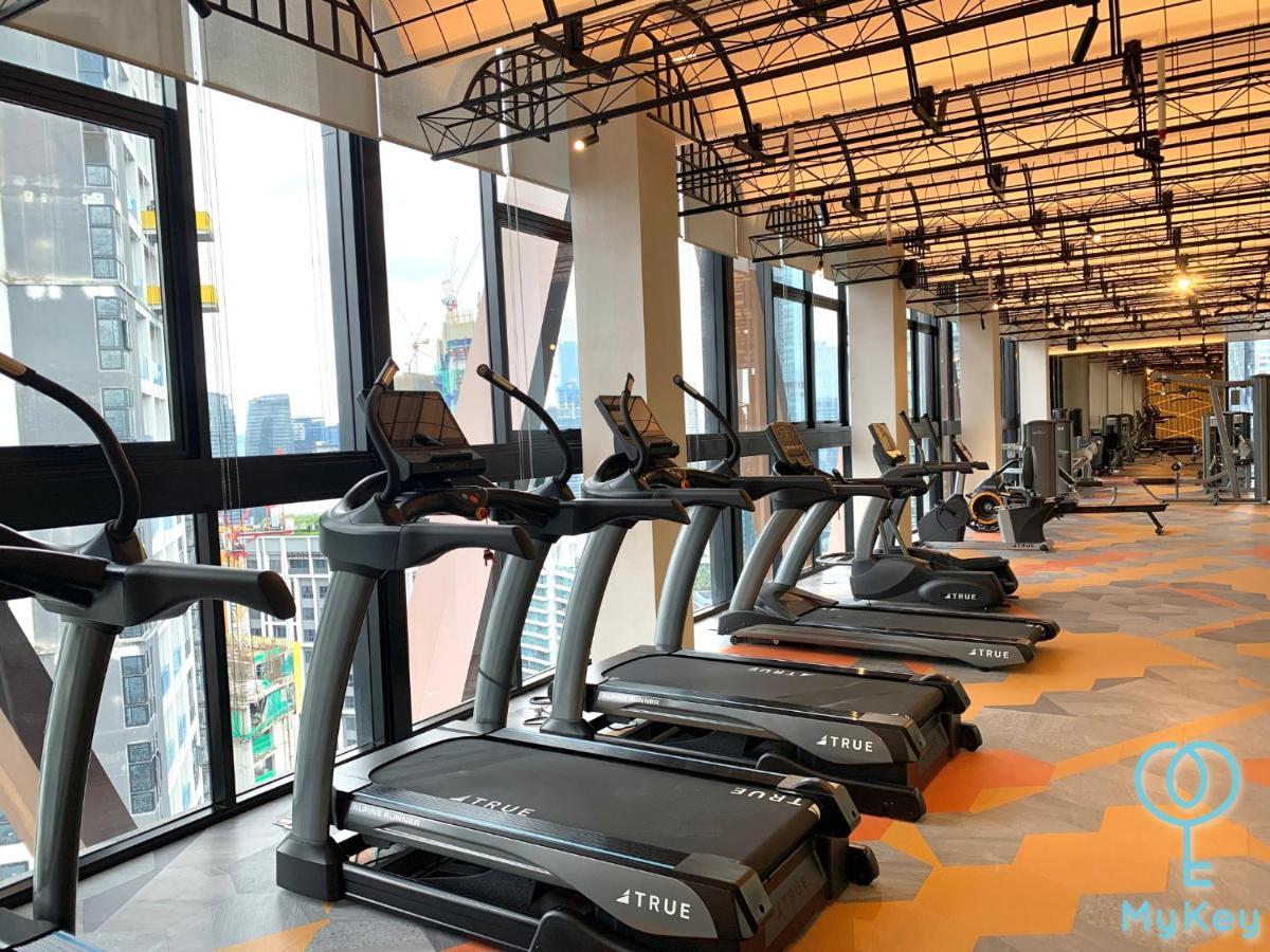 Scarletz Suites By Mykey Kuala Lumpur Exterior photo Fitness Center