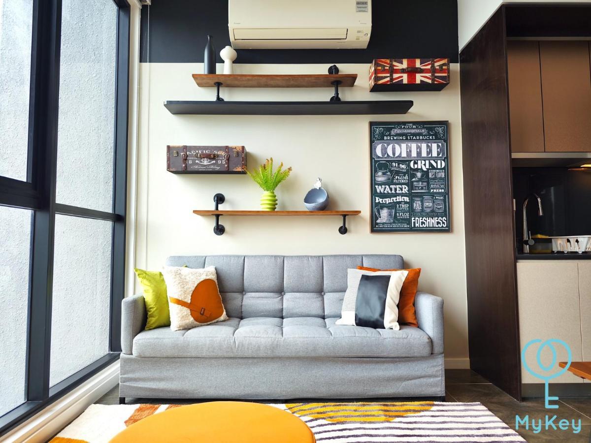 Scarletz Suites By Mykey Kuala Lumpur Exterior photo A micro apartment in Hong Kong