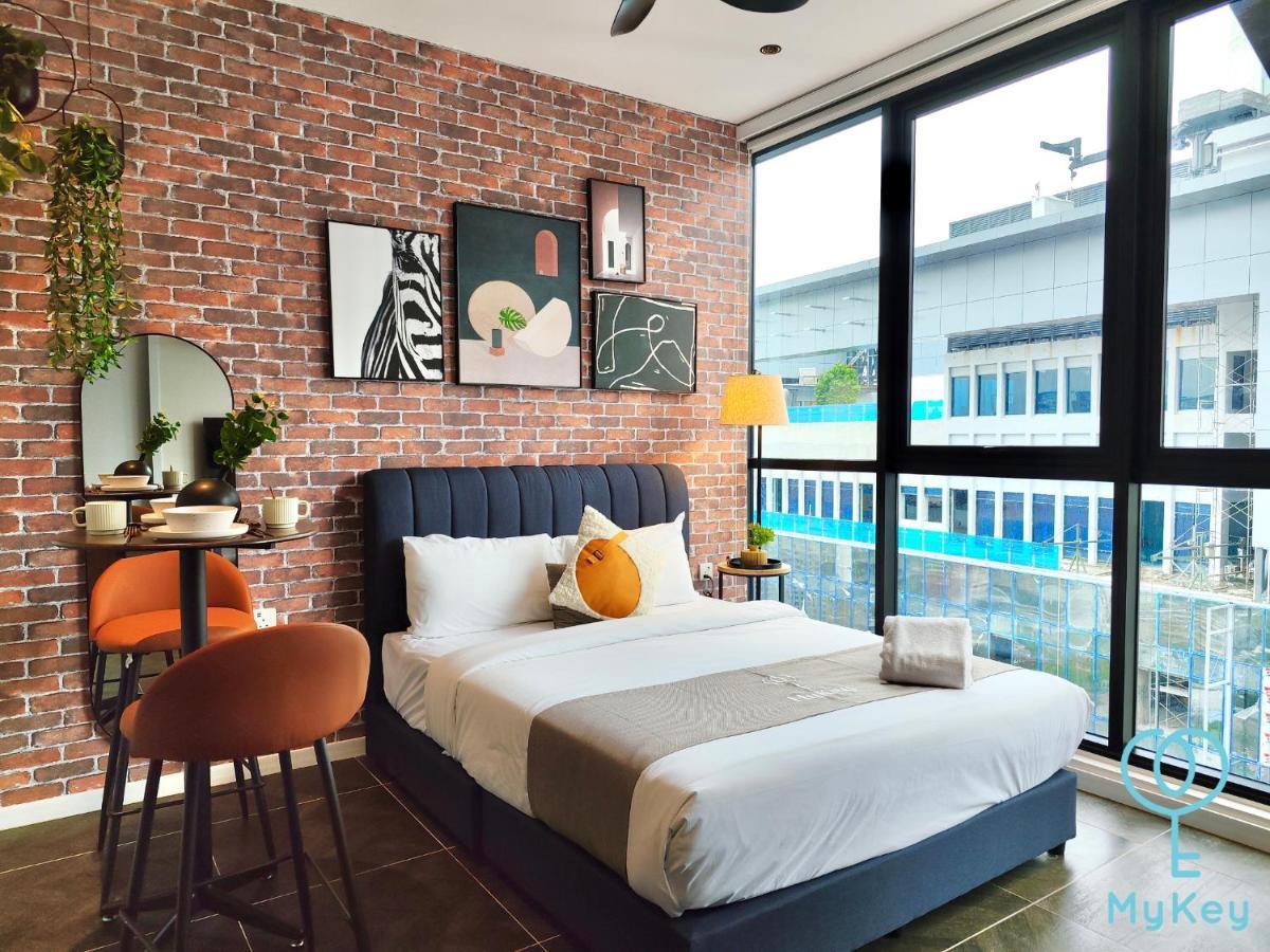 Scarletz Suites By Mykey Kuala Lumpur Exterior photo