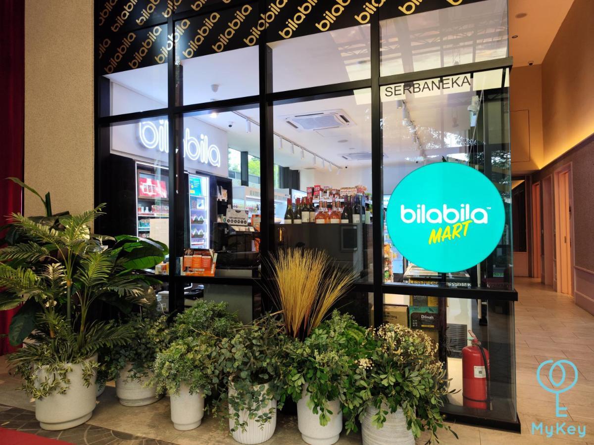 Scarletz Suites By Mykey Kuala Lumpur Exterior photo A Billabong store in Jakarta, Indonesia